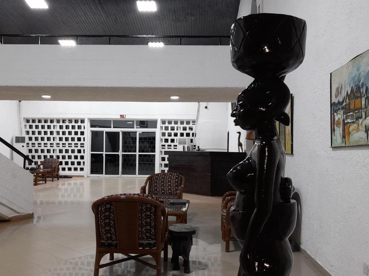 Lungi Airport Hotels Tulun Ngoại thất bức ảnh