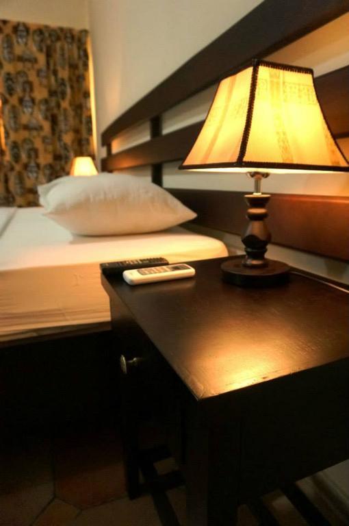 Lungi Airport Hotels Tulun Phòng bức ảnh