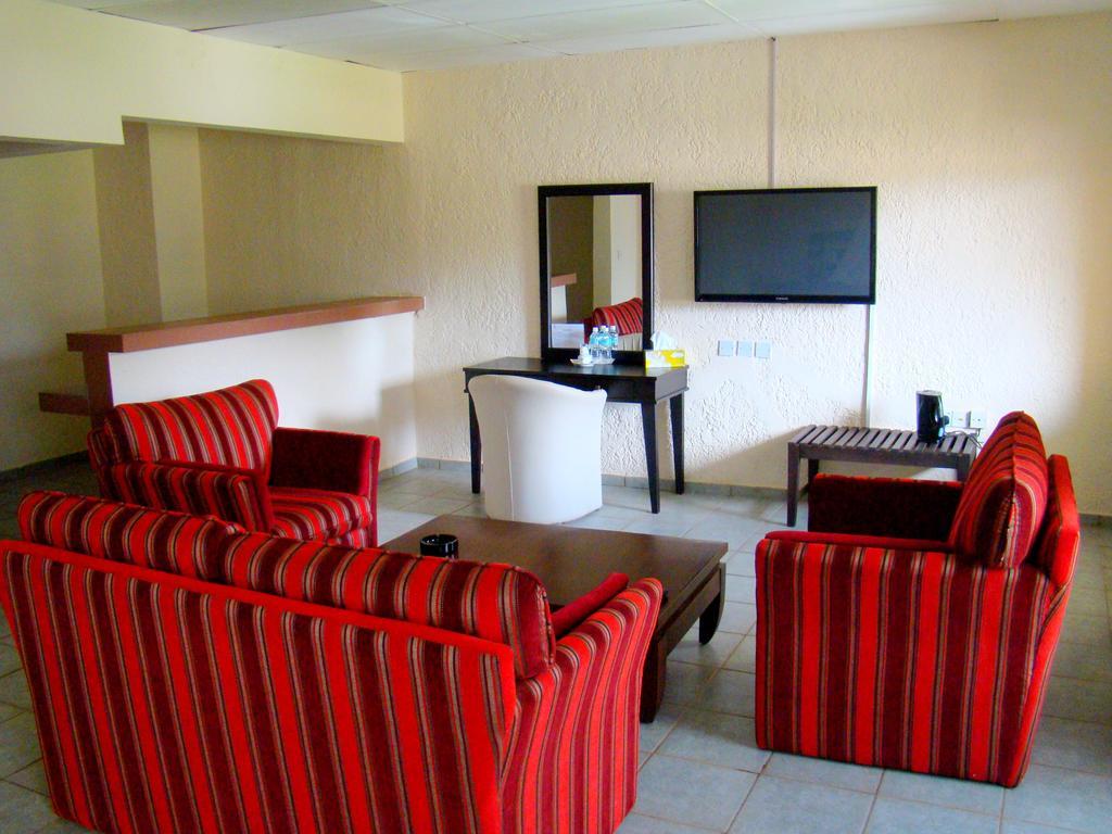 Lungi Airport Hotels Tulun Phòng bức ảnh