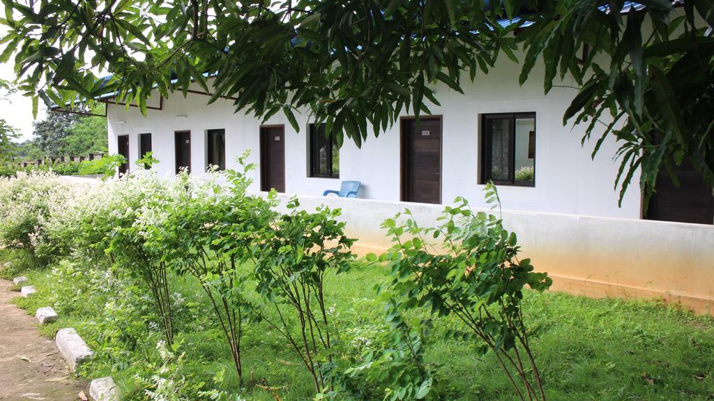 Lungi Airport Hotels Tulun Ngoại thất bức ảnh