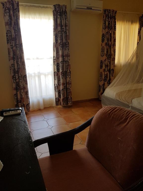 Lungi Airport Hotels Tulun Ngoại thất bức ảnh