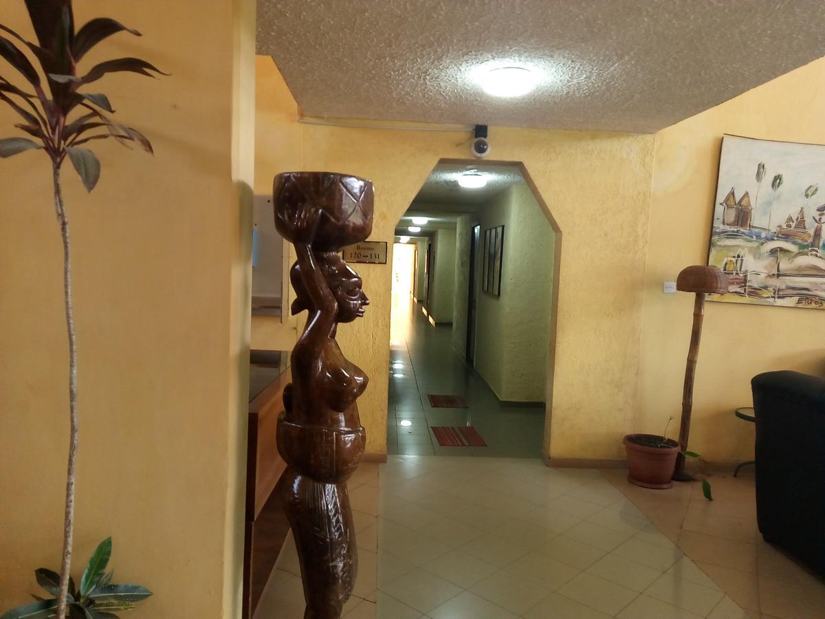 Lungi Airport Hotels Tulun Ngoại thất bức ảnh